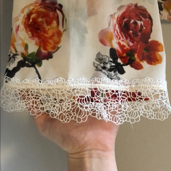 Floral Cropped Top with Bell Lace Sleeve - Picture 3 of 8